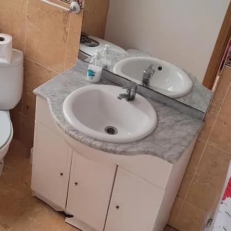 With Private Bathroom Con Bano Homestay Valencia
