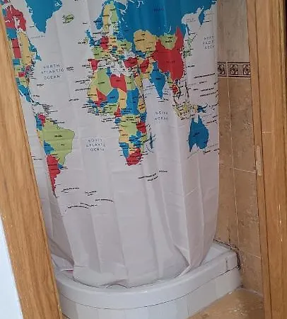 Homestay With Private Bathroom Con Bano *